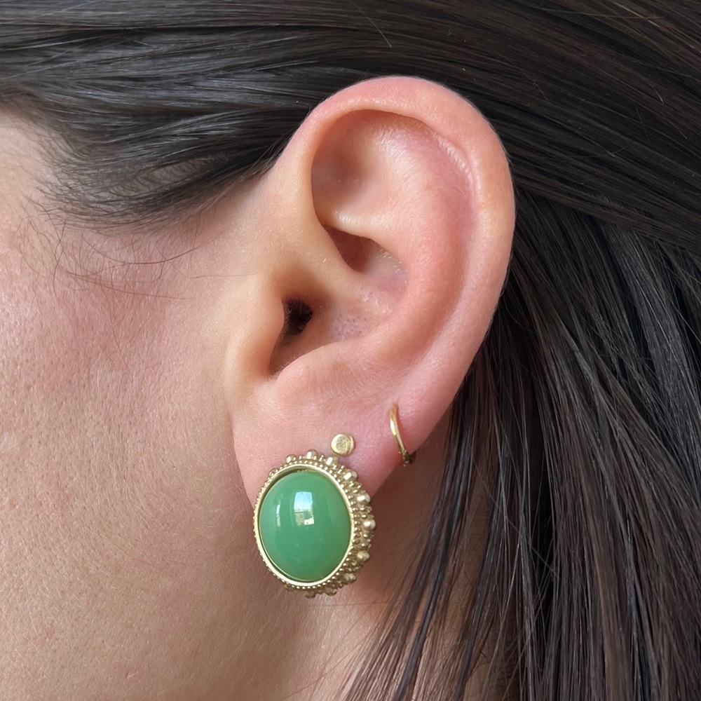 Gold studs - Picture 4 of 4